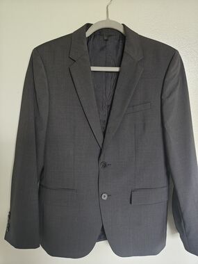 Hugo Boss Men's Charcoal Gray Two-Button Blazer